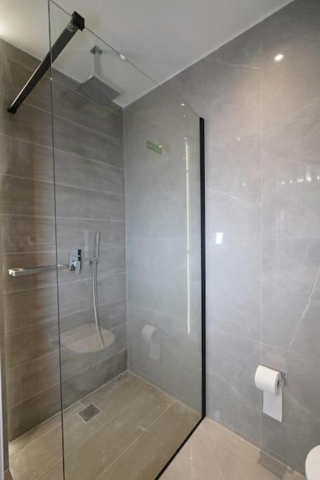 Brand New 3Br With 2 Bathrooms Marousi Apartment 아테네 외부 사진